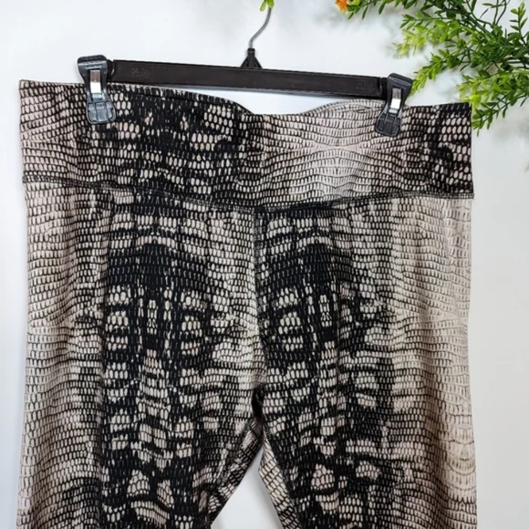 90 Degree by Reflex Workout Snakeskin Leggings Size XL - Picture 4 of 7